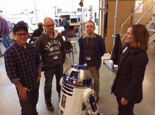 スター・ウォーズ エピソード7 R2-D2